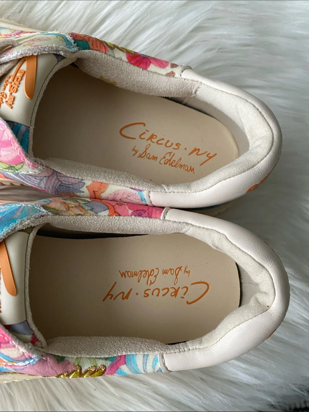 Circus by Sam Edelman bold floral